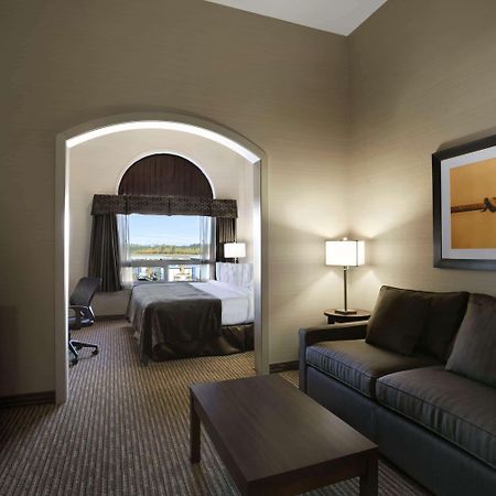 Hotel Ramada By Wyndham Conklin Exterior foto